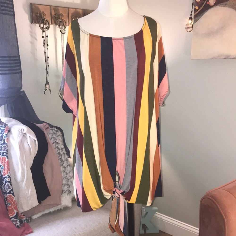 W5 Multicolored Short Sleeved Blouse
